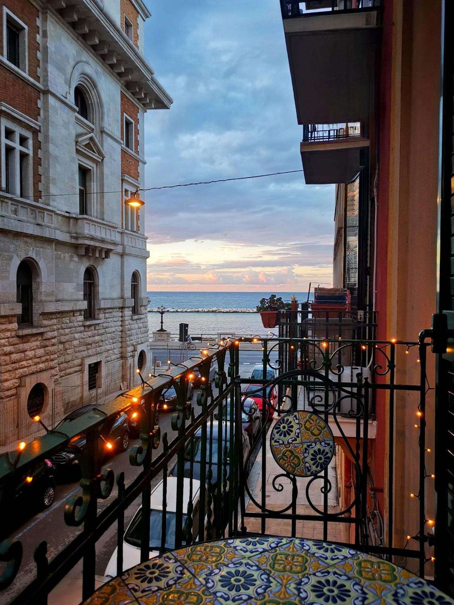 Cattaro 65 - Flexible Check-In Apartments Bari Exterior foto